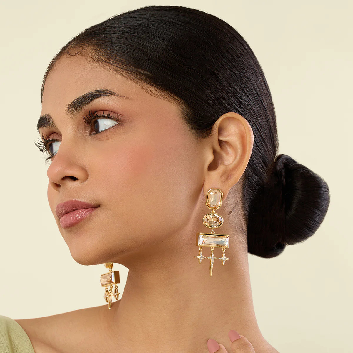 Priestessa Statement Danglers