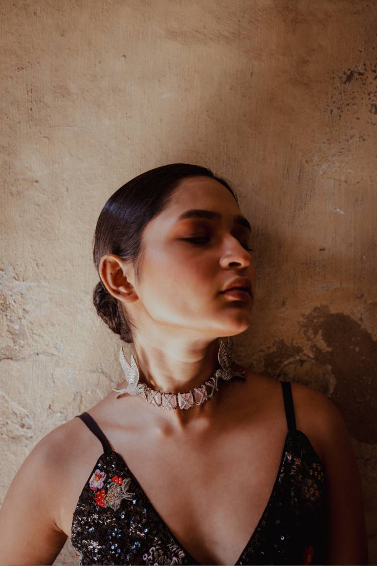 ROSÉ PEACEMAKER NECKLACE