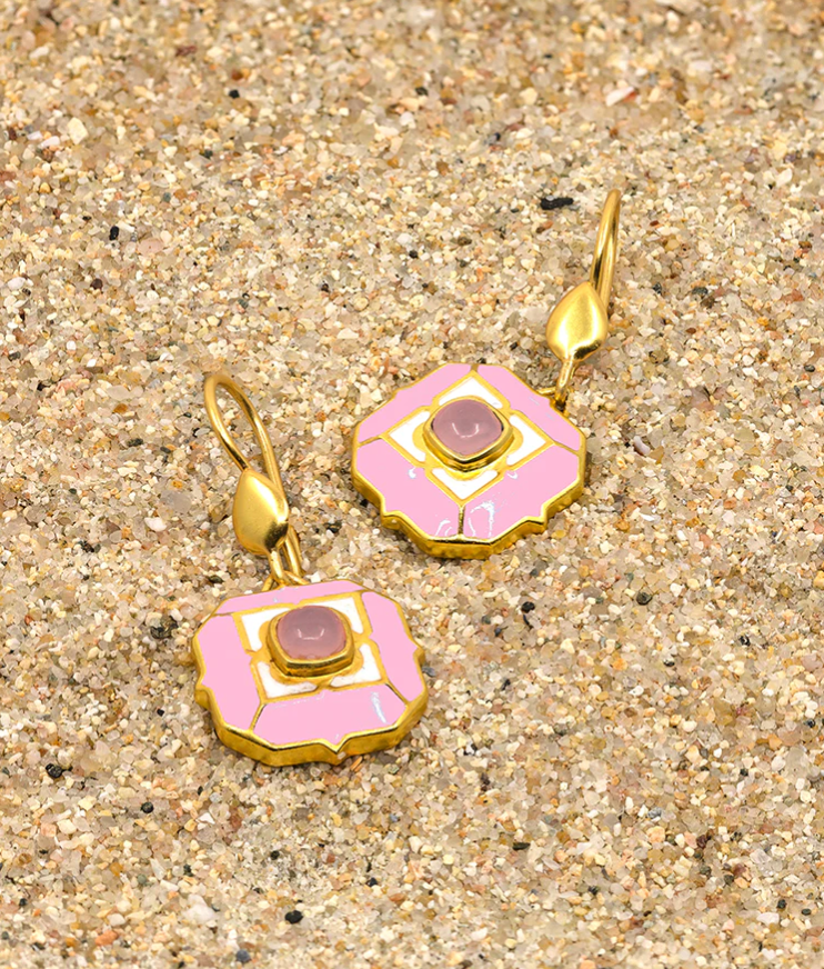 SEA BREEZE HOOK EARRINGS PINK