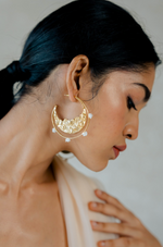 Load image into Gallery viewer, ROSHNI GOLDEN EARRINGS
