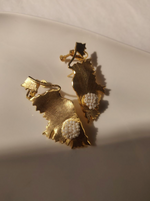 Load image into Gallery viewer, AWE GOLDEN EARRINGS
