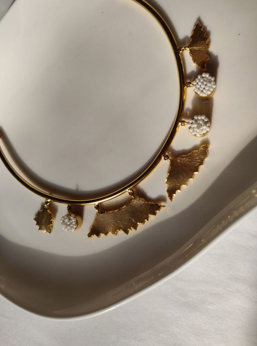 CHERISH GOLDEN CHARM CHOKER