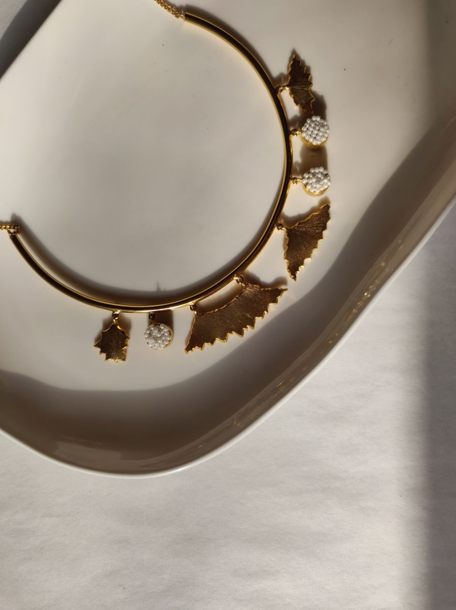 CHERISH GOLDEN CHARM CHOKER
