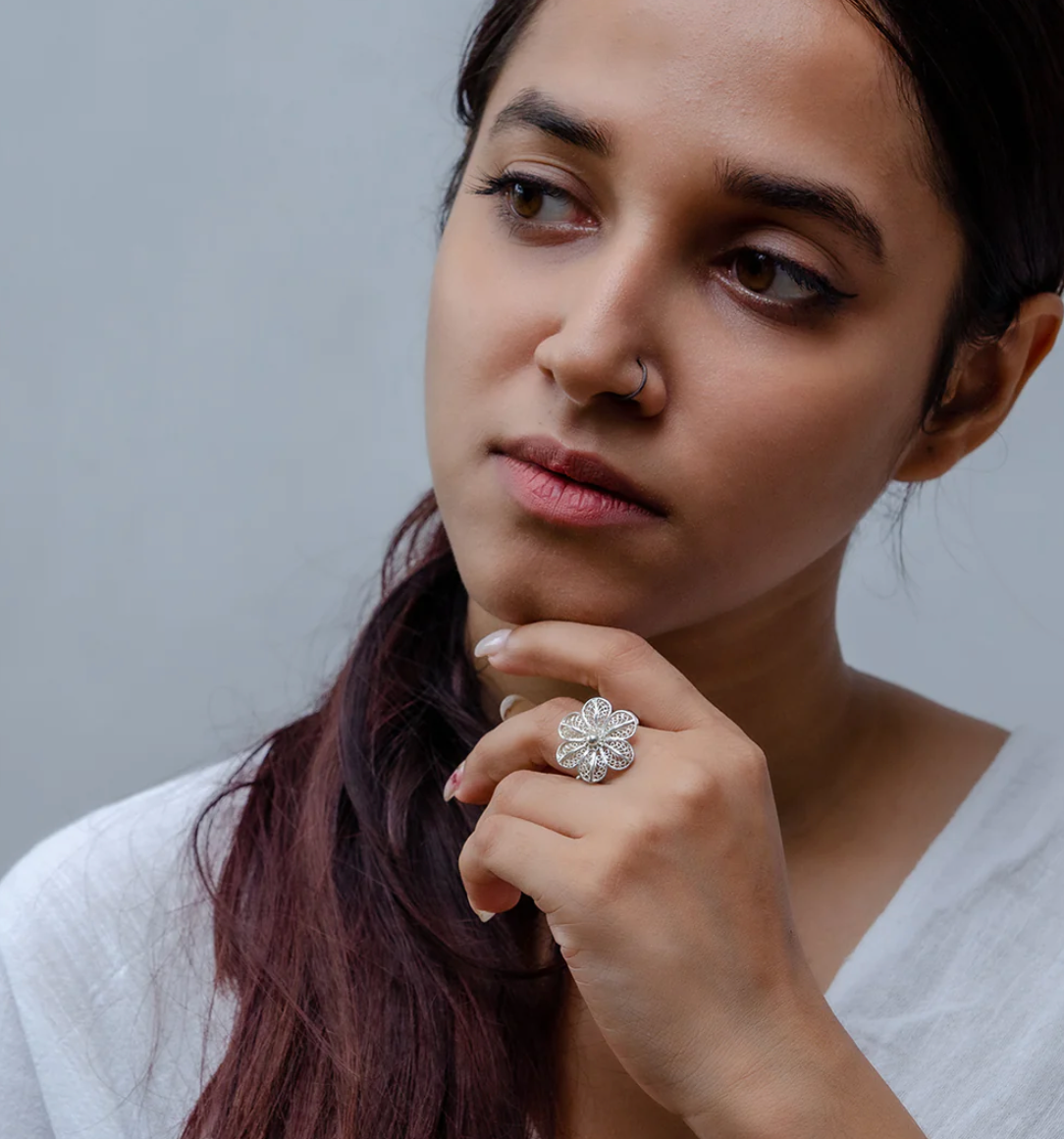 NARGIS RING