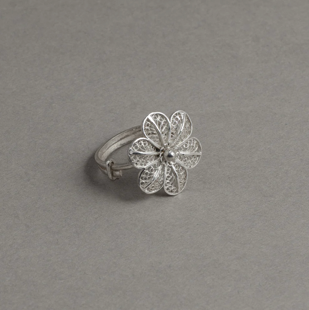 NARGIS RING