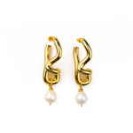 Load image into Gallery viewer, FREEFORM PEARL DROP GOLD HOOPS
