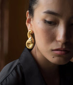 Load image into Gallery viewer, WABI EARRINGS- GOLD &amp; OXIDISED
