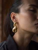 Load image into Gallery viewer, WABI EARRINGS- GOLD &amp; OXIDISED
