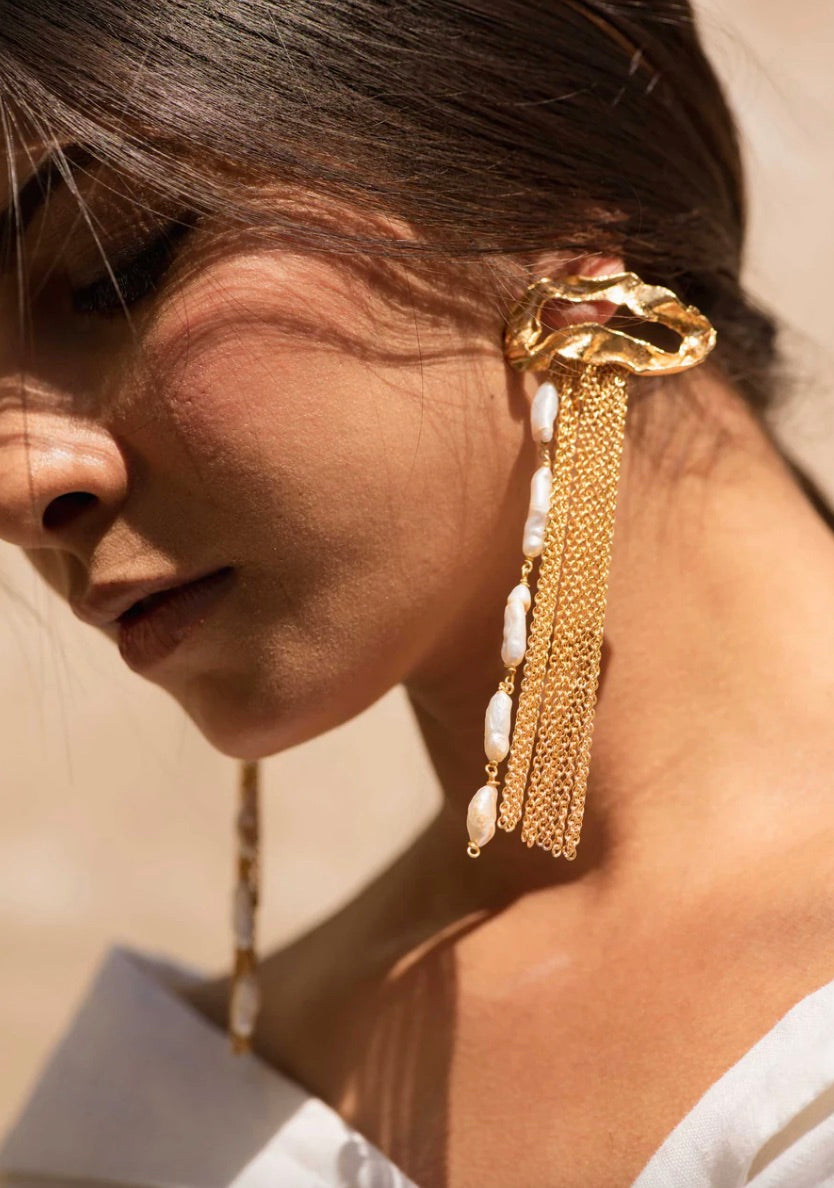 PEARL LUXE EARRINGS