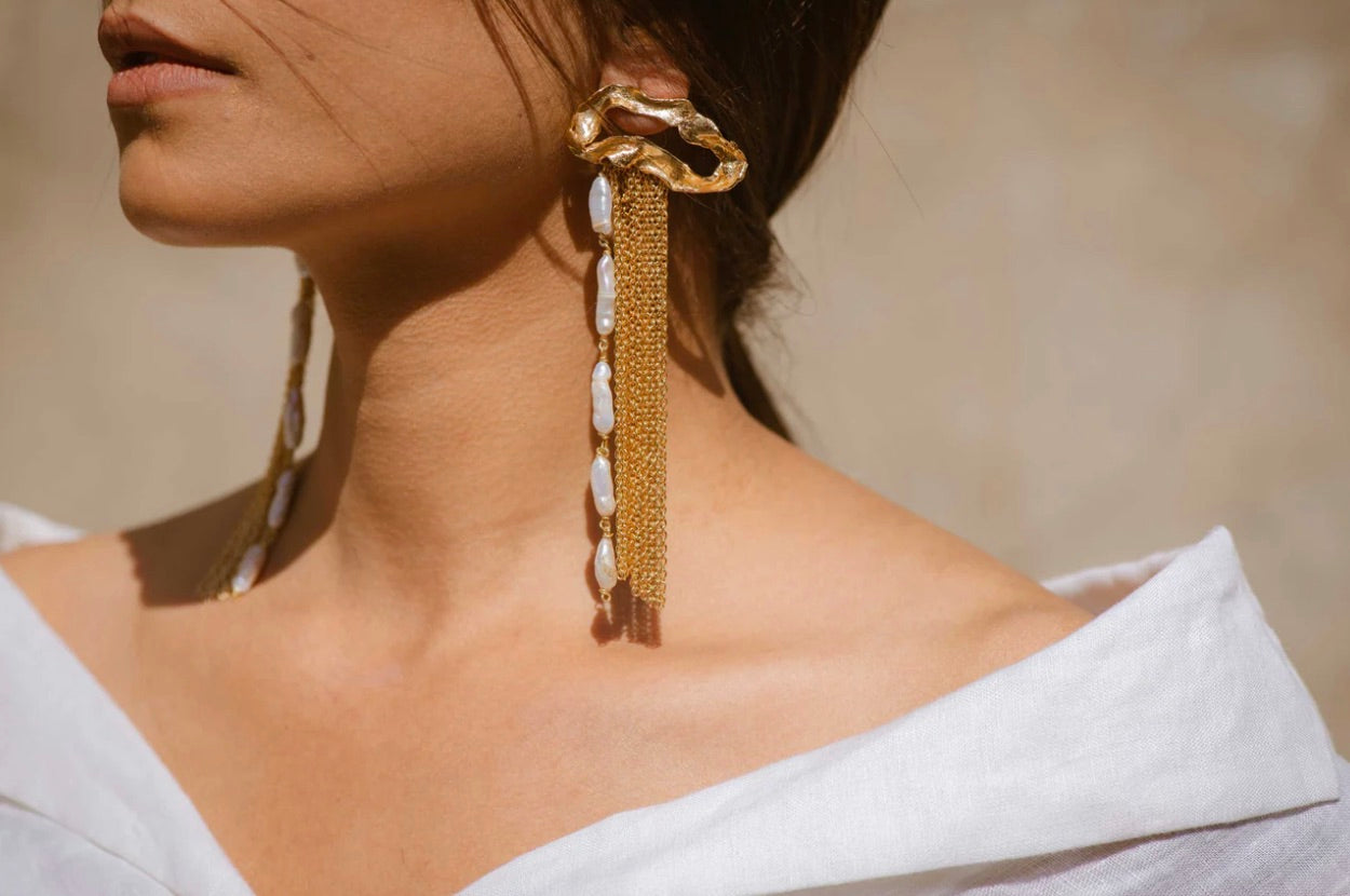 PEARL LUXE EARRINGS
