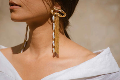 PEARL LUXE EARRINGS