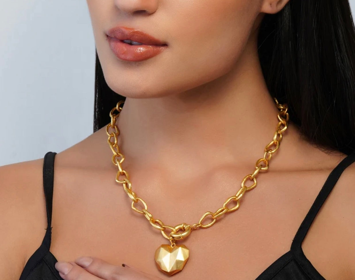 WAYS OF THE HEART LINK NECKLACE