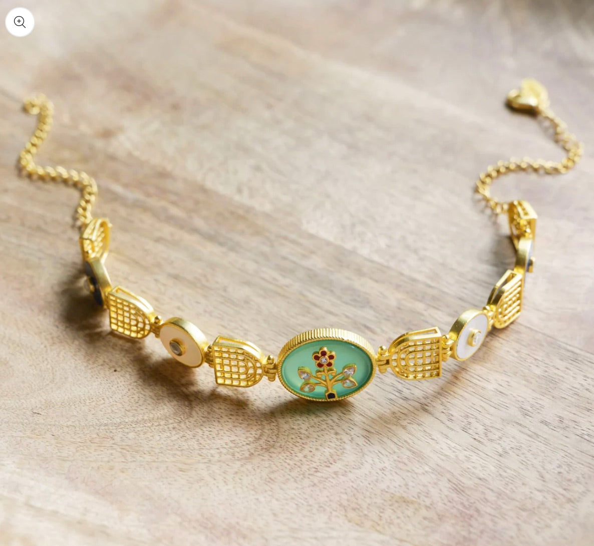 GLORY OF TRADITION CHOKER NECKLACE