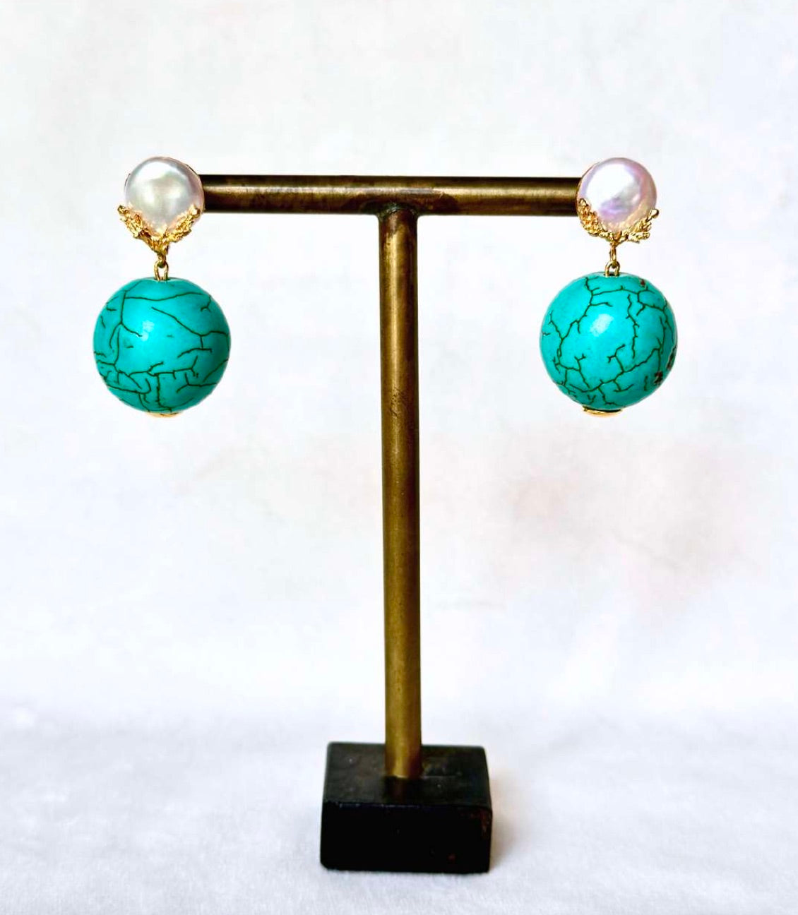 PEARL GLOBE EARRINGS