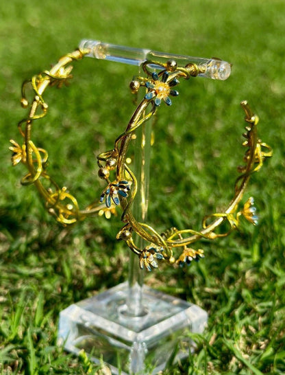 TENDRIL PEARL HOOPS