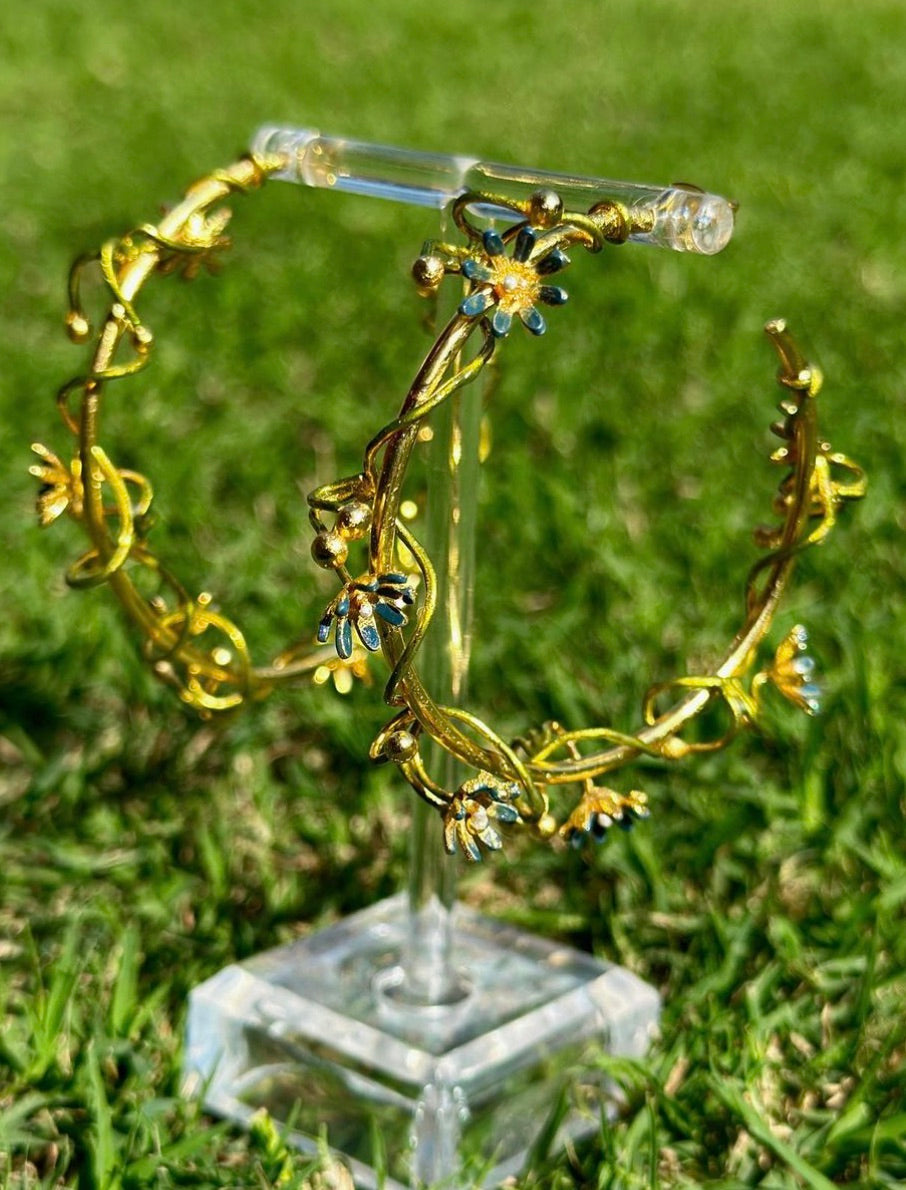 TENDRIL PEARL HOOPS
