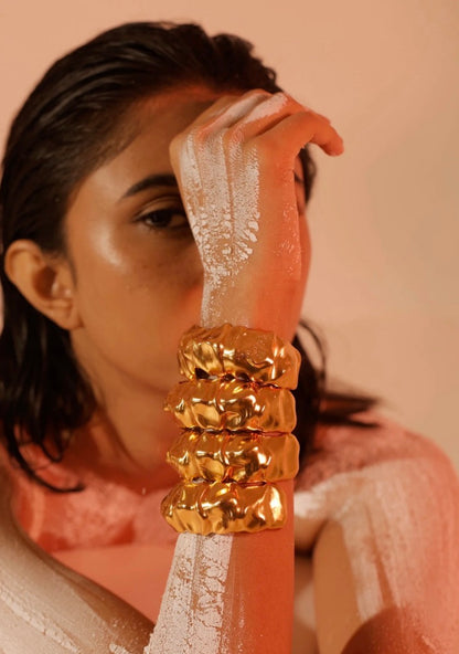 SCRUNCHIE BANGLE