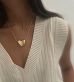 Load image into Gallery viewer, HEART GLOW NECKLACE
