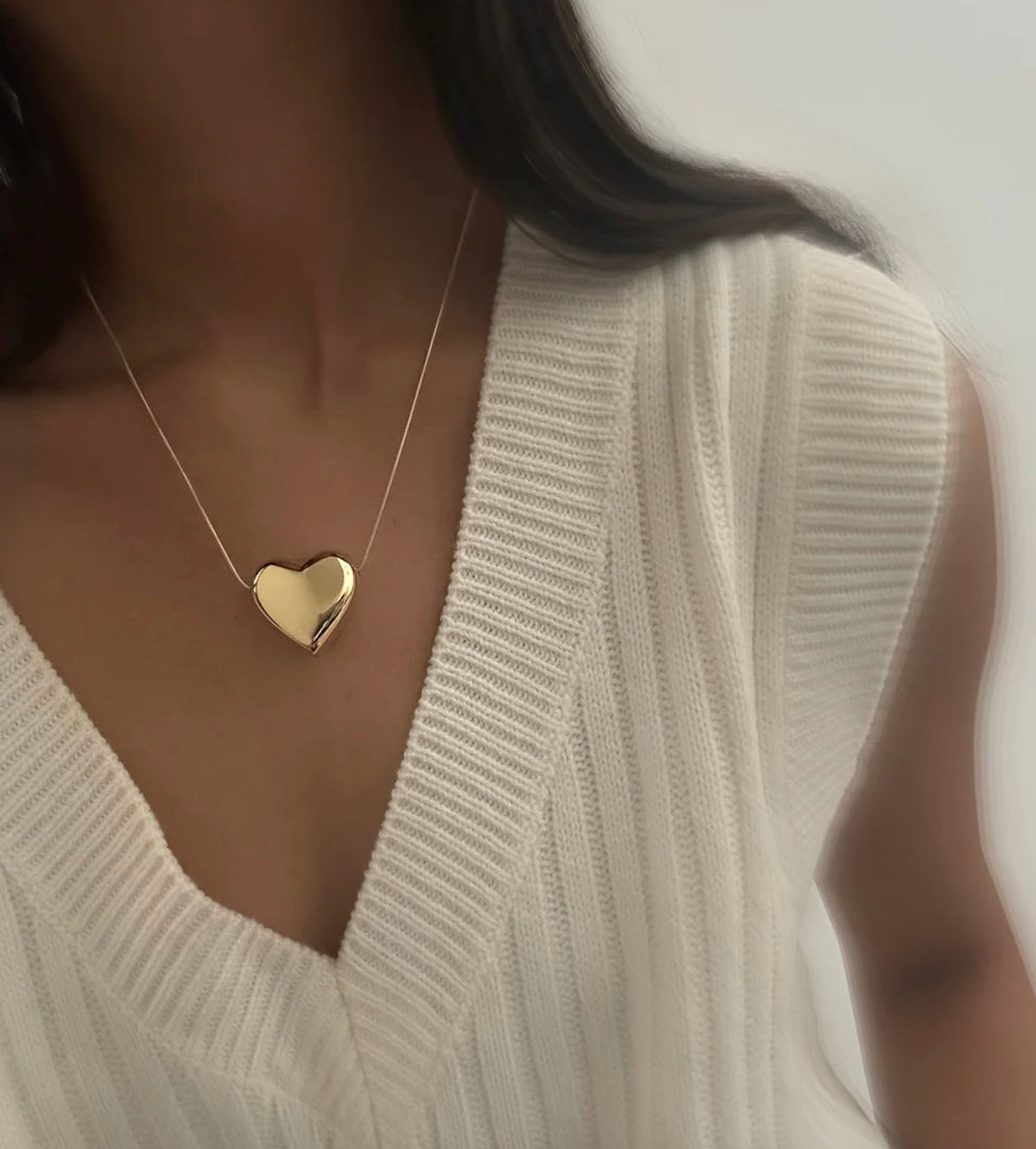 HEART GLOW NECKLACE