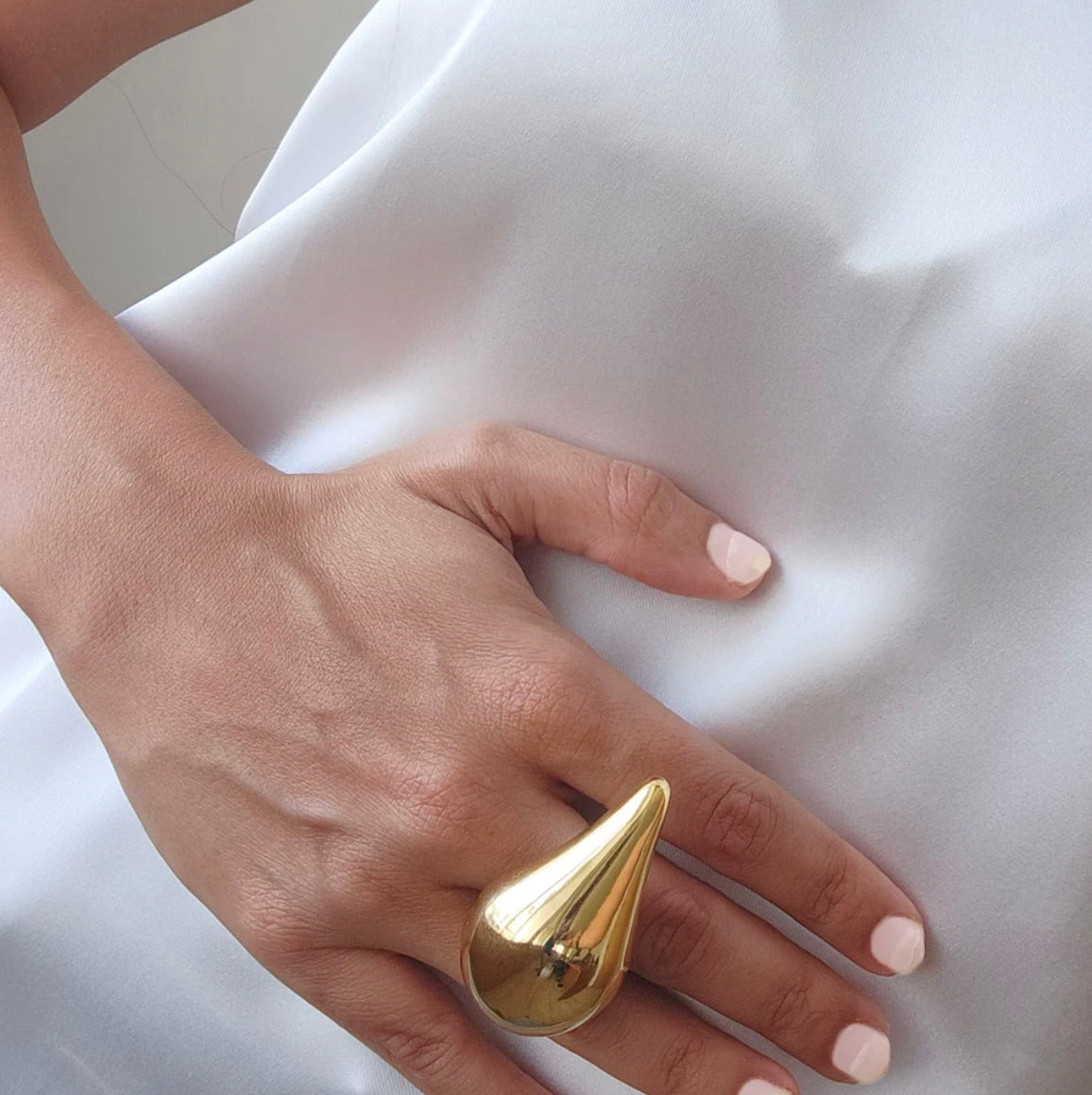 BOLD CHUNKY GOLD RING