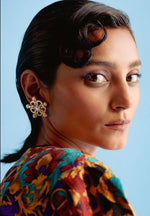 Load image into Gallery viewer, HONEY SCUKLE IN DUSK EARRINGS
