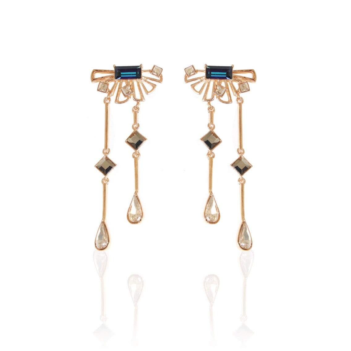 WALTZ EARRING