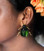 Load image into Gallery viewer, THE GREEN LATERN BEETLE EARRING
