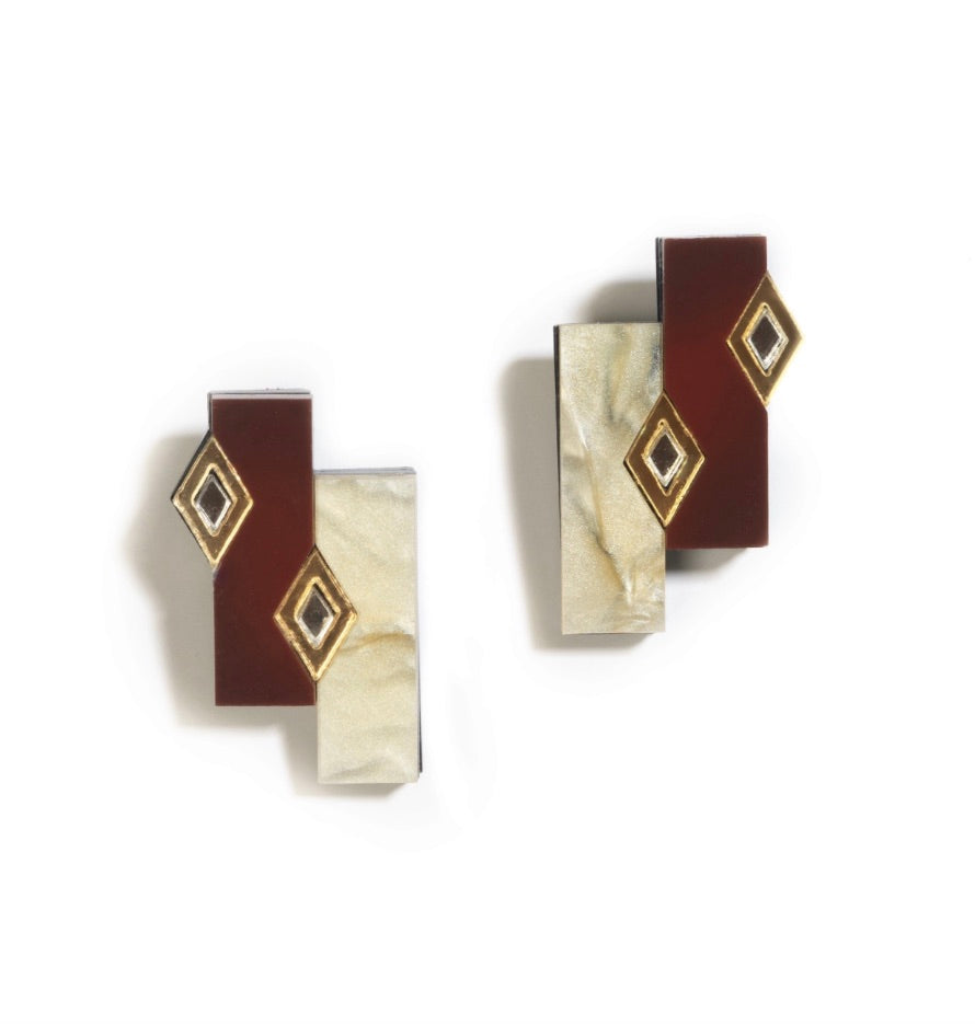 BURNT SIENNA STUD