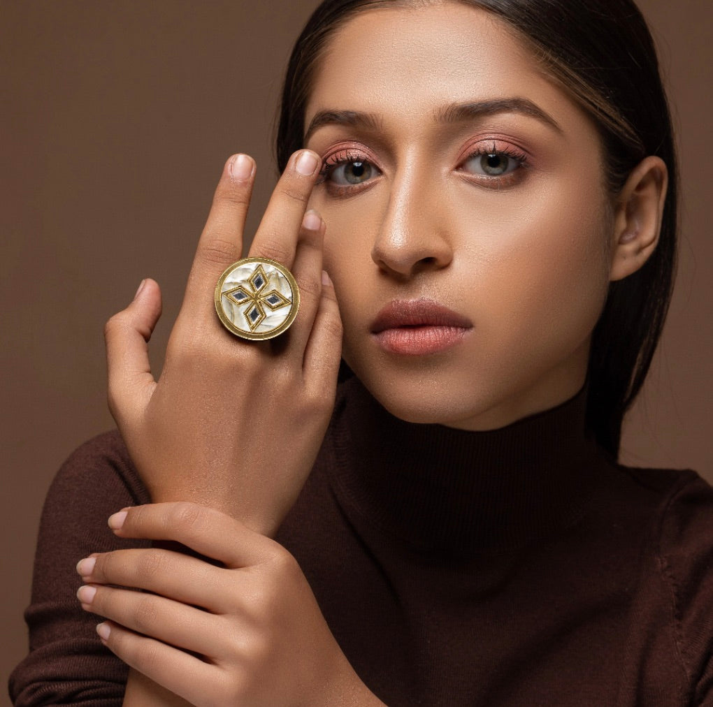 OPALINE RING