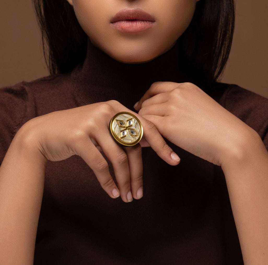 OPALINE RING