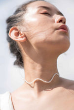 Load image into Gallery viewer, WAVY PEARL CHOKER
