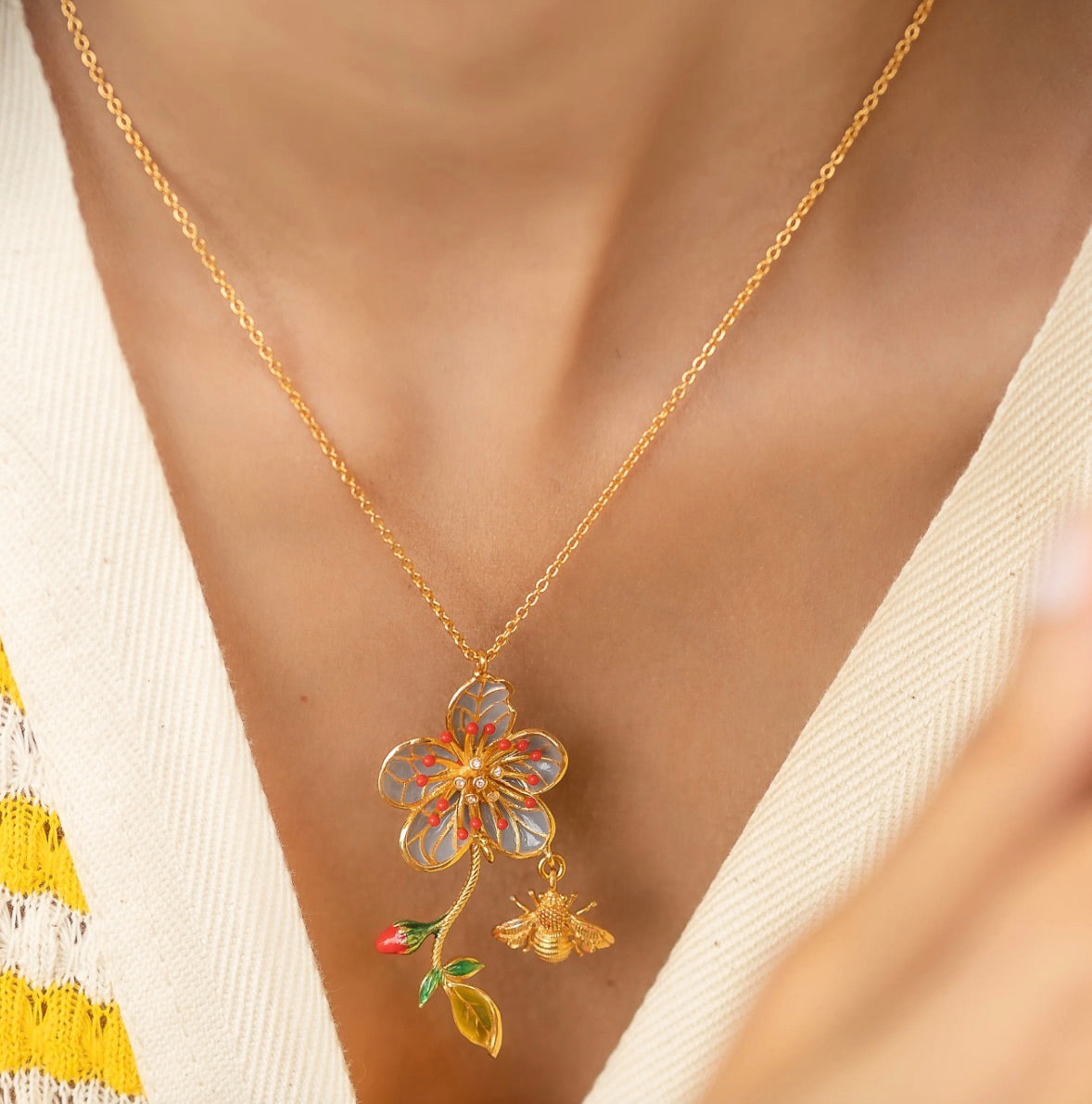 OONA NECKLACE - GREY