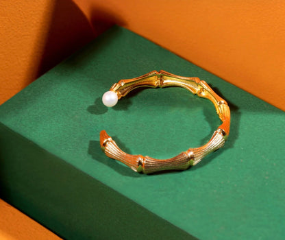 DAINTY CUFF