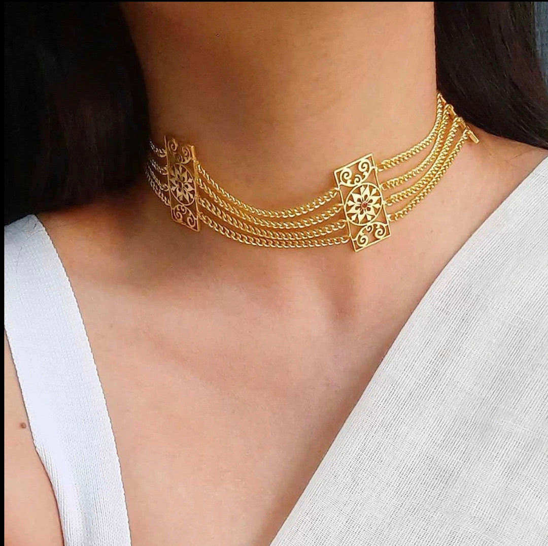 TANIKA GOLD CHOKER