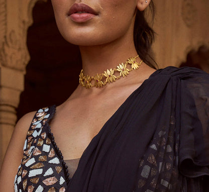 KAMAL LOTUS NECKLACE