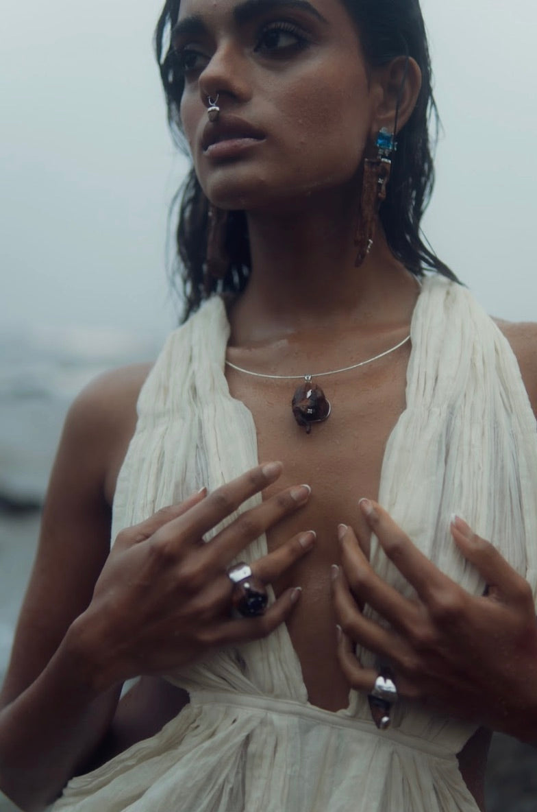 NOAH NECKLACE