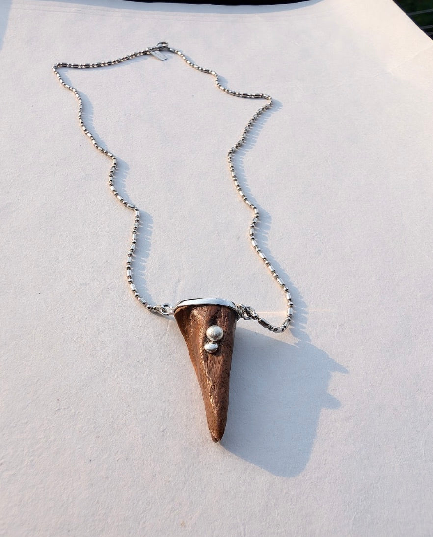 EZRA PENDANT