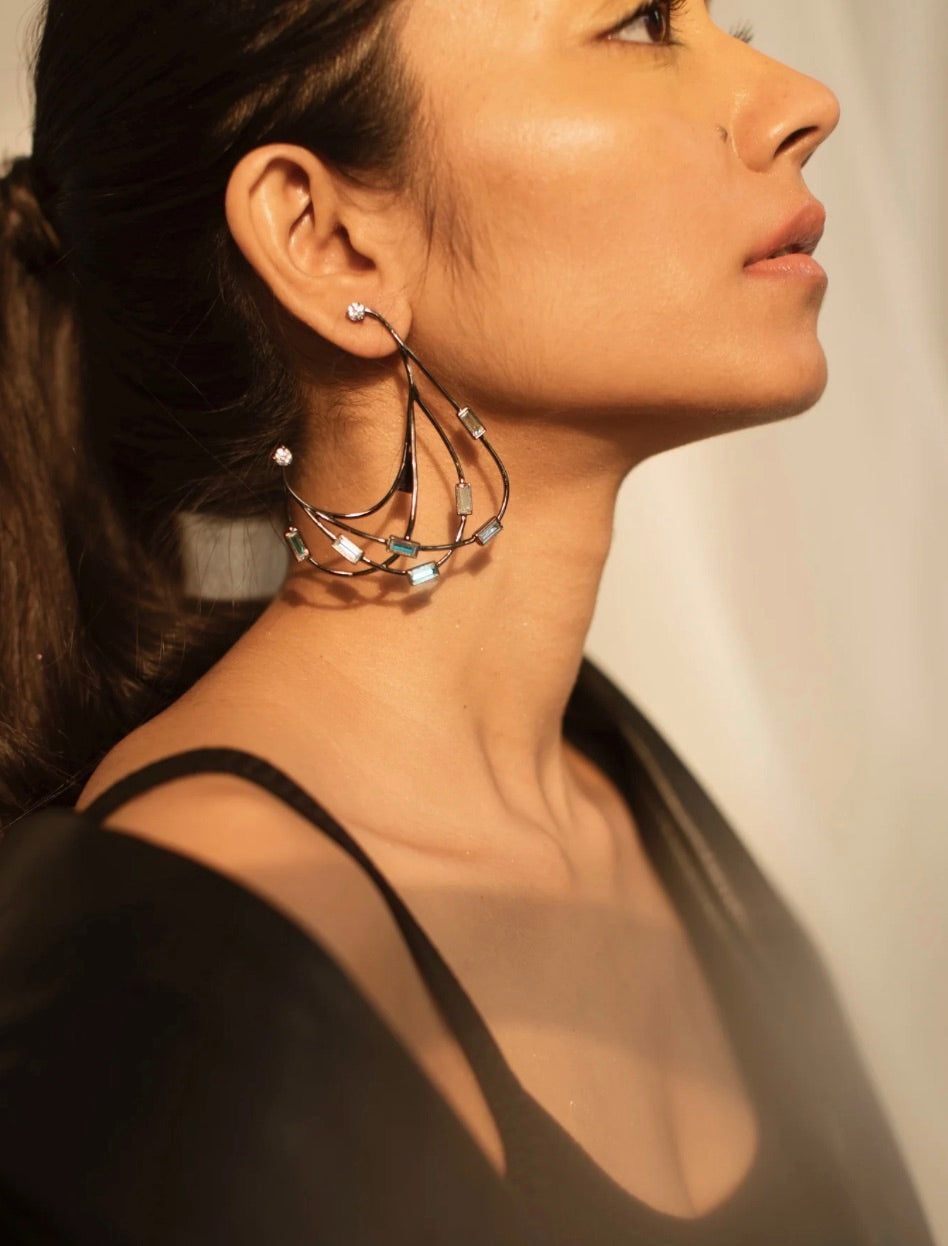 RAVEN EARRING