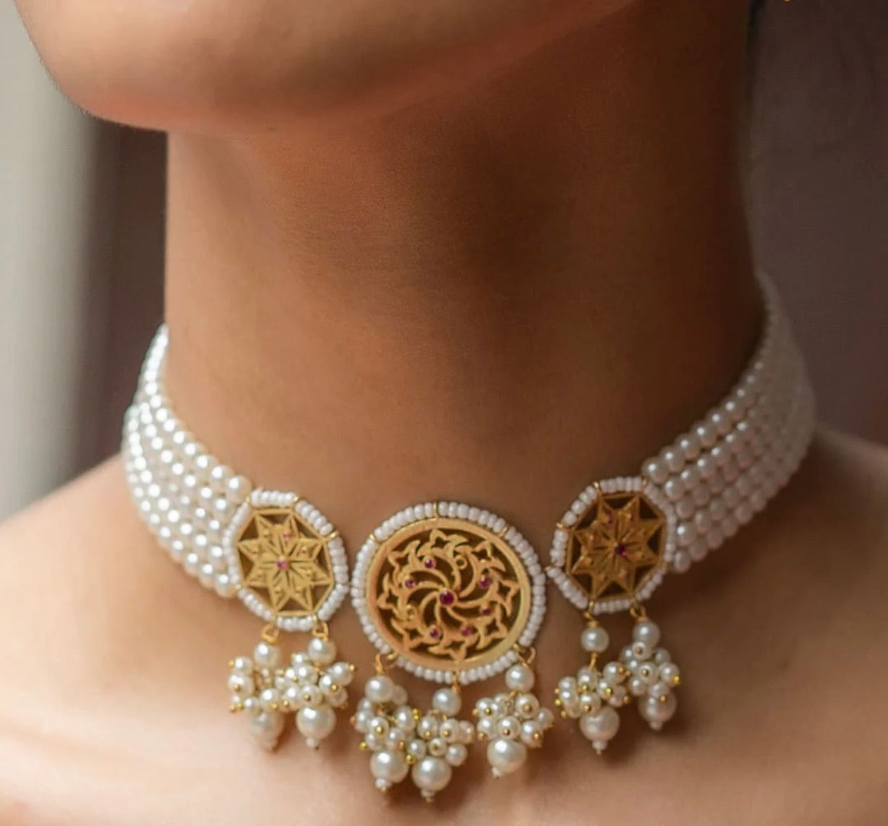 VRINDA PEARL NECKLACE