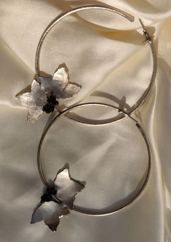 TWO PETAL HOOPS GOLDEN EARRINGS