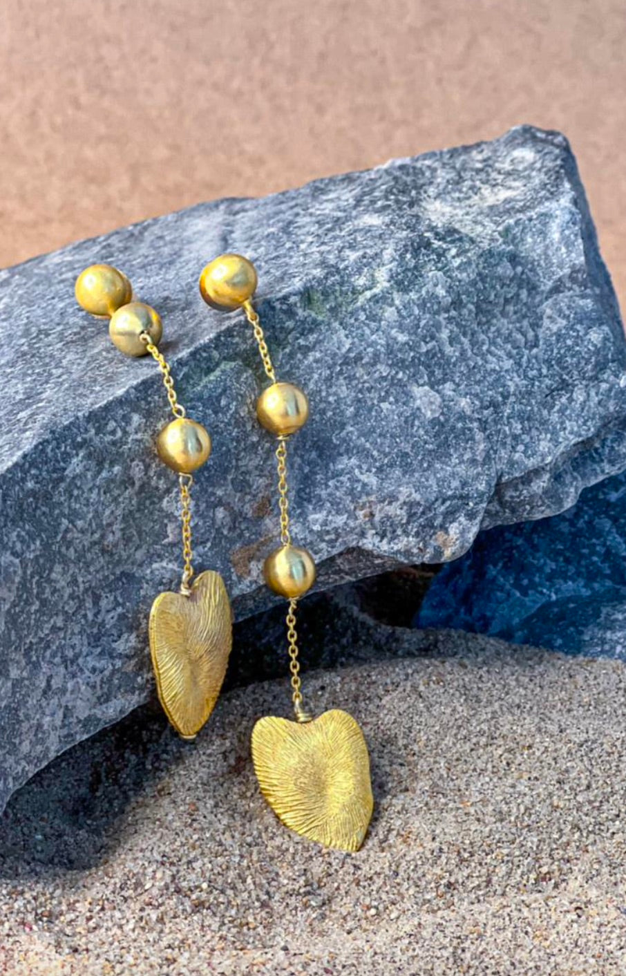 AMOUR BALL EARRINGS