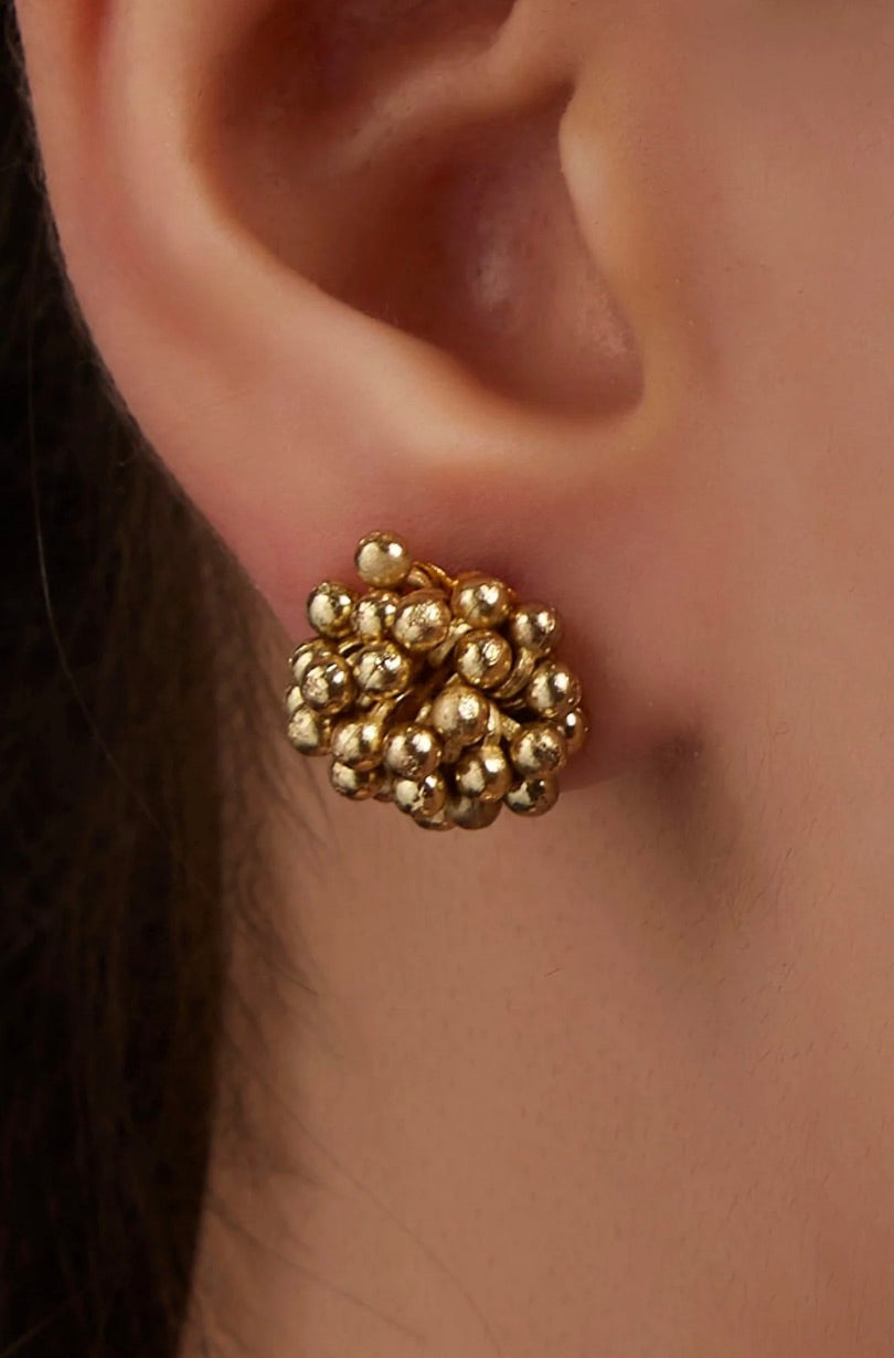 GOLD BEADED STUD EARRINGS