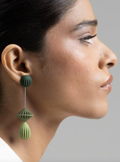 SOLIS DANGLER EARRINGS