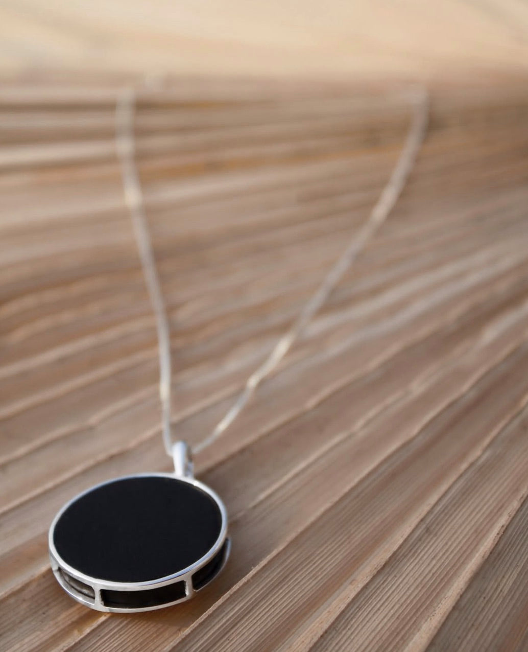 CIRCLE PENDANT