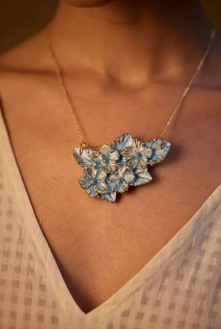 FORGET ME NOT NECKLACE
