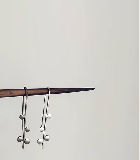 String & Dots