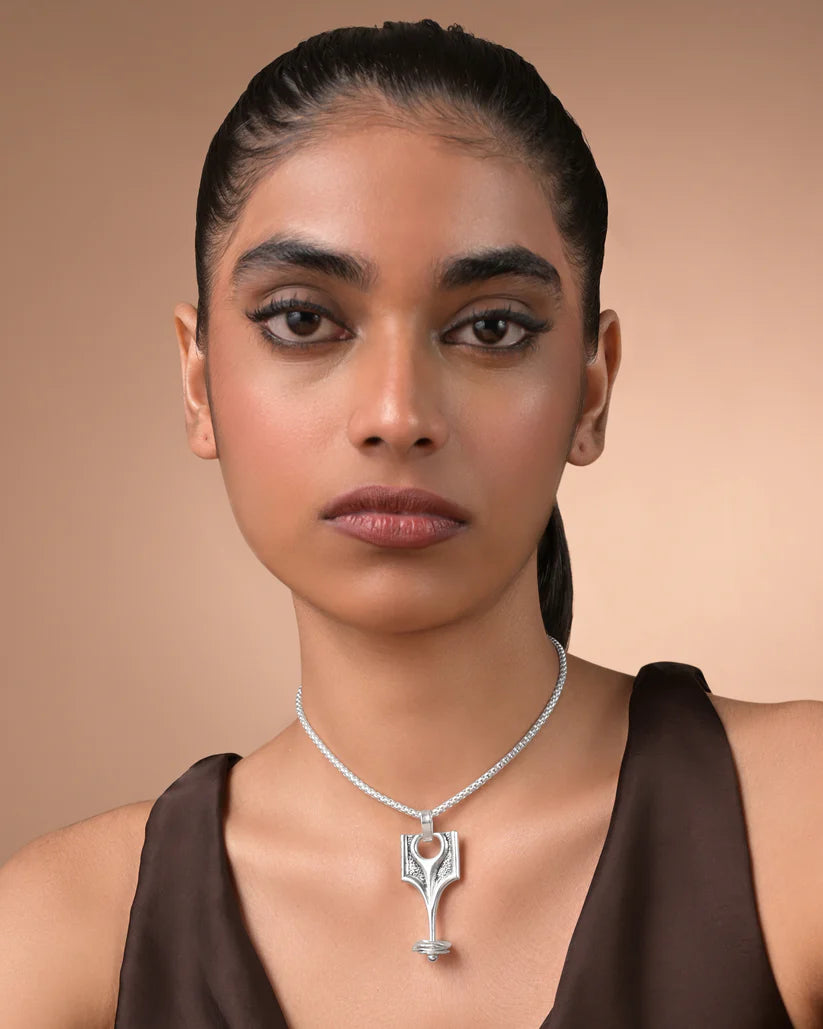 The Pilgrim Pendant Classic Silver