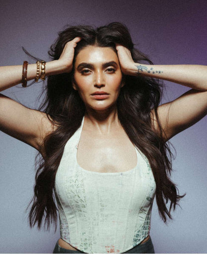 KARISHMA TANNA - Gold Ball Bangle