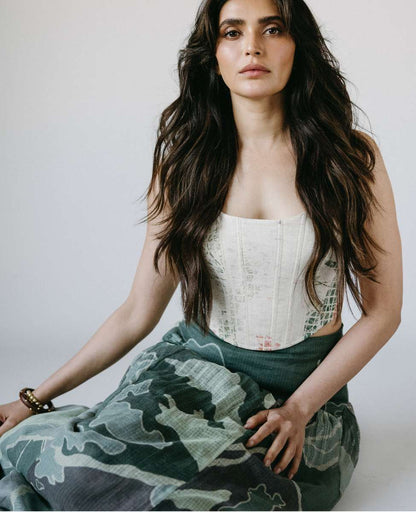 KARISHMA TANNA - Gold Ball Bangle