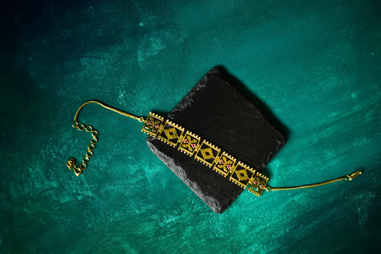 CHARKONA CHOKER